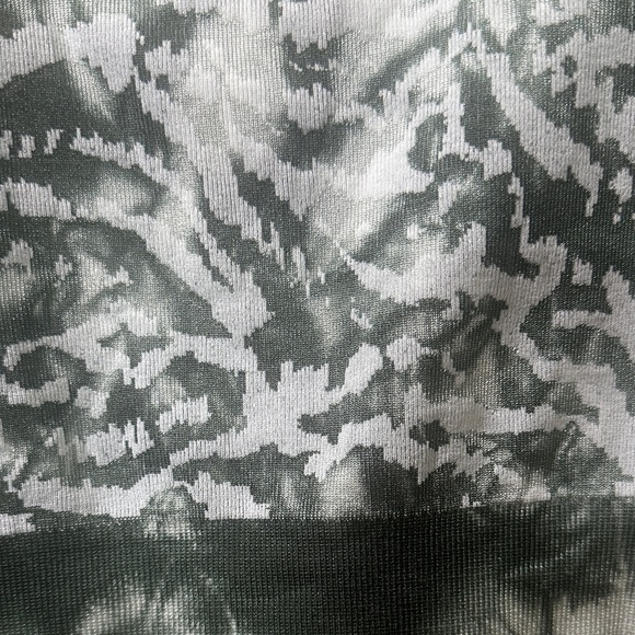 Green Patterned Sports Bra - Picture 2 of 3